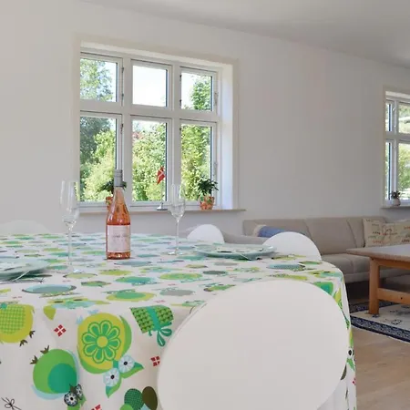 Stunning In W/ Wifi And 3 Bedrooms Ferienhaus Hornbæk