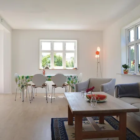 Stunning In W/ Wifi And 3 Bedrooms Ferienhaus *
